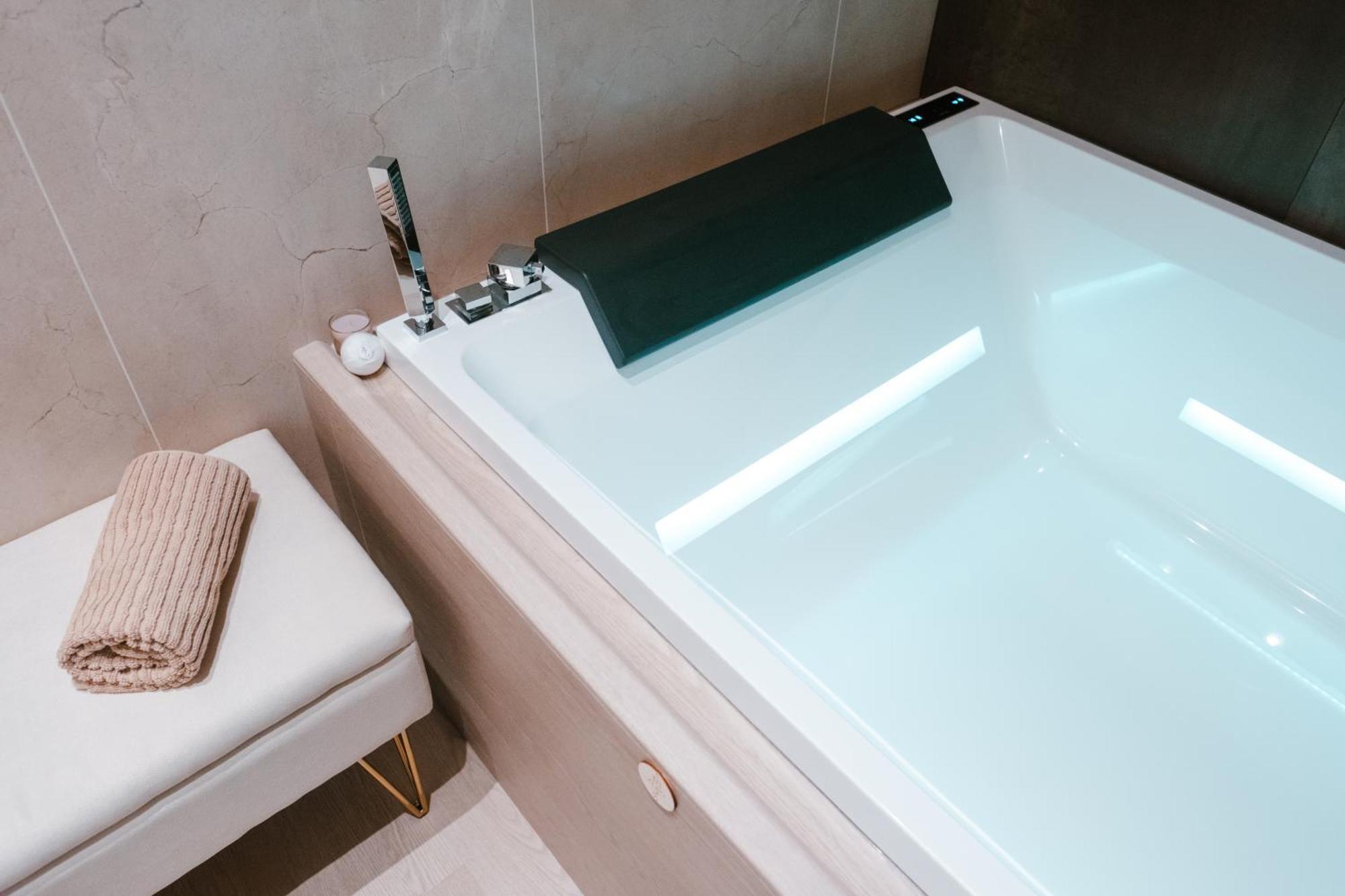 18Zero2 Luxury Rooms バーリ エクステリア 写真