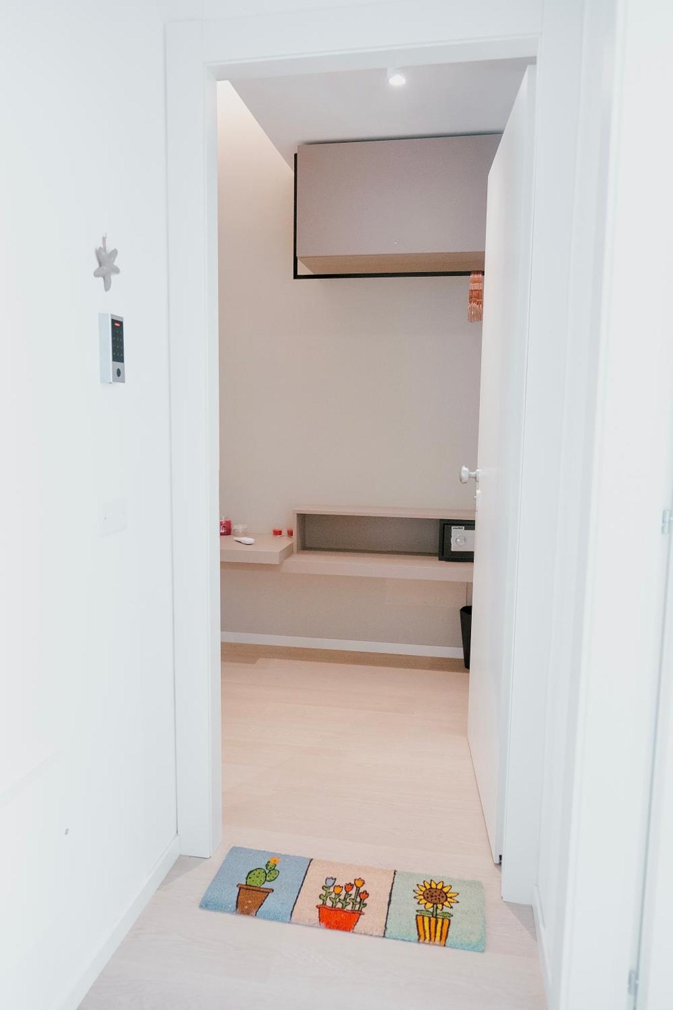 18Zero2 Luxury Rooms バーリ エクステリア 写真